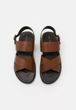 Pier One Unisex - Sandals - Cognac 13 Pier One Unisex - Sandals - Cognac -Pier One Shop 0a07074850c04c5cbb6dcf9e4ef2f80a