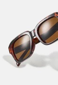 Pier One Unisex - Sunglasses - Black -Pier One Shop 1805d51941d84c3b9cd65a361bd6f258