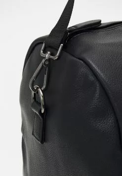 Pier One Unisex - Weekend Bag - Black -Pier One Shop 18ba7561d82f4d668ee78827ee1c936c