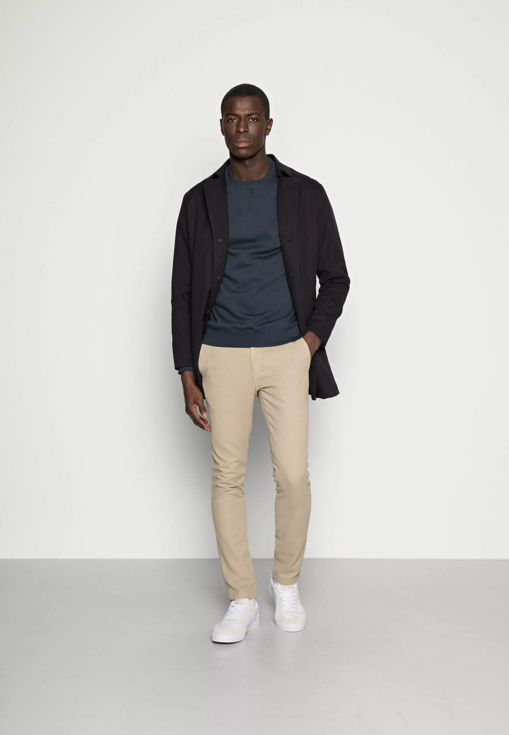 Pier One Sweatshirt - Dark Blue 2 Pier One Sweatshirt - Dark Blue - Image 2