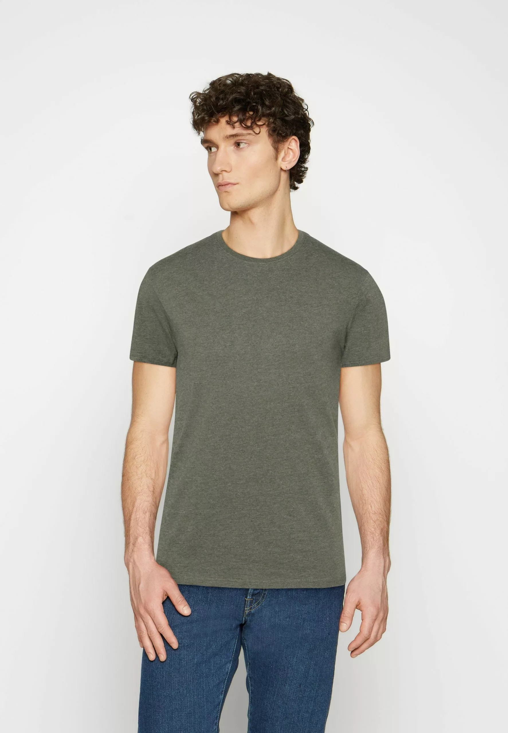 Pier One 3 Pack - Basic T-Shirt - Brown/Beige/Light Blue 5 Pier One 3 Pack - Basic T-Shirt - Brown/Beige/Light Blue - Image 5