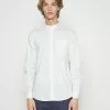 Pier One Muscle Fit Stand- Shirt - White