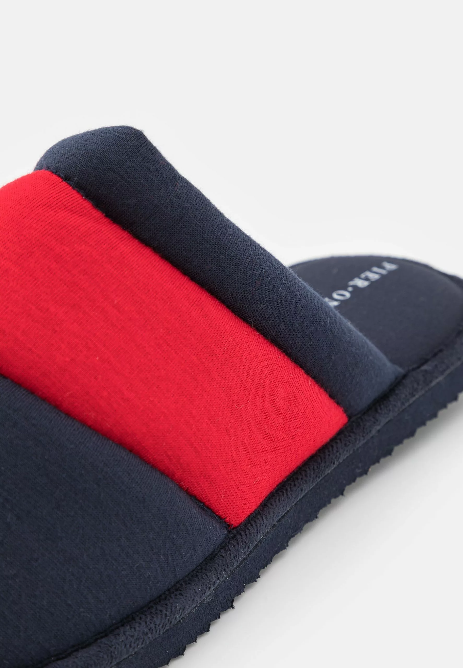 Pier One Unisex - Slippers - Dark Blue/Red 6 Pier One Unisex - Slippers - Dark Blue/Red - Image 6