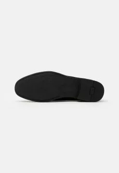 Pier One Smart Slip-Ons - Black -Pier One Shop 492df221686f4051a5f275eabfc3cf9d