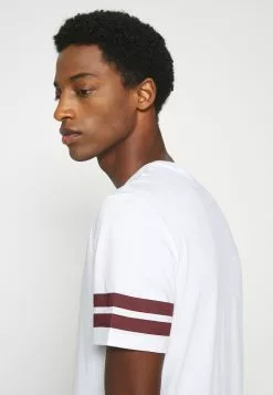 Pier One Print T-Shirt - White -Pier One Shop 4ba1b82d8bf947e4a41019ee9f083145