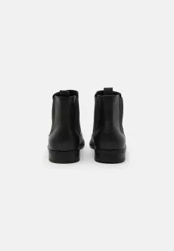 Pier One Classic Ankle Boots - Black -Pier One Shop 56b77611803544ab85b0cf890024a169