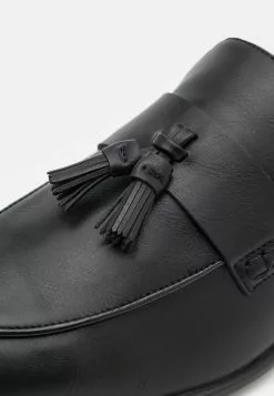 Pier One Slip-Ons - Black -Pier One Shop 57dfea32918941a9badf46187e5c3ab9