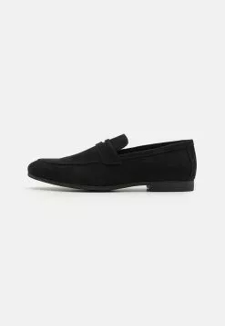 Pier One Slip-Ons - Black