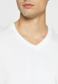 Pier One V Neck Bird Tonal 3 Pack - Basic T-Shirt - White/Dark Green/Black 13 Pier One V Neck Bird Tonal 3 Pack - Basic T-Shirt - White/Dark Green/Black -Pier One Shop 6444200bd8f344c784d9b07b508a7cc2