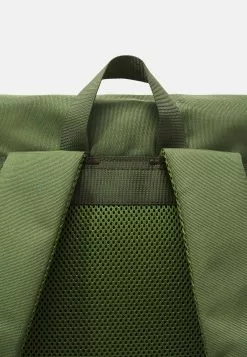 Pier One Unisex - Rucksack - Khaki 8 Pier One Unisex - Rucksack - Khaki -Pier One Shop 6ca1361e2ce94be09cb2ef61140359e0