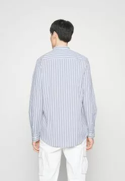 Pier One Muscle Fit Stand- Shirt - Blue -Pier One Shop 6f902e87935b415aa0482cac3fb832df