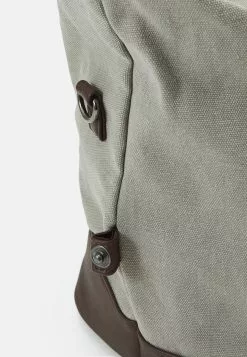 Pier One Unisex - Holdall - Grey 9 Pier One Unisex - Holdall - Grey -Pier One Shop 6fa7c56bd7a241beadc9861c482d7855