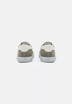 Pier One Trainers - Grey 8 Pier One Trainers - Grey -Pier One Shop 8dce156f603c4f1e949ccd2231979907