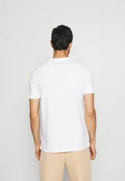 Pier One 5 Pack - Basic T-Shirt - White/Black/Bordeaux -Pier One Shop 9f1e9f18a0014b9c9223e071e1cbbb85