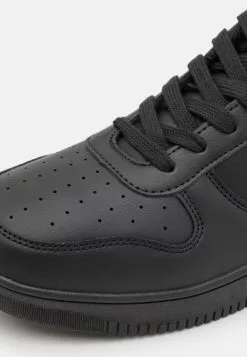 Pier One Trainers - Black -Pier One Shop a66b7bd6f91a4778aa4023865a657390