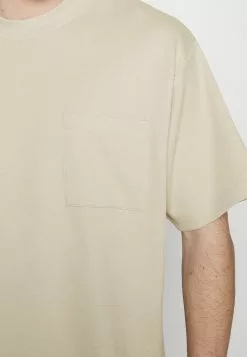 Pier One Basic T-Shirt - Beige -Pier One Shop af8149f997a441459f465ac3afd75f15