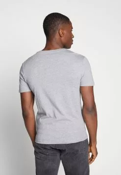 Pier One 3 Pack- Basic T-Shirt - Black, Grey, Green 8 Pier One 3 Pack- Basic T-Shirt - Black, Grey, Green -Pier One Shop b3e2272097fd45d28e31884f564c0681