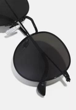 Pier One Unisex - Sunglasses - Black -Pier One Shop b469387762a7426f92df5455a51969cc