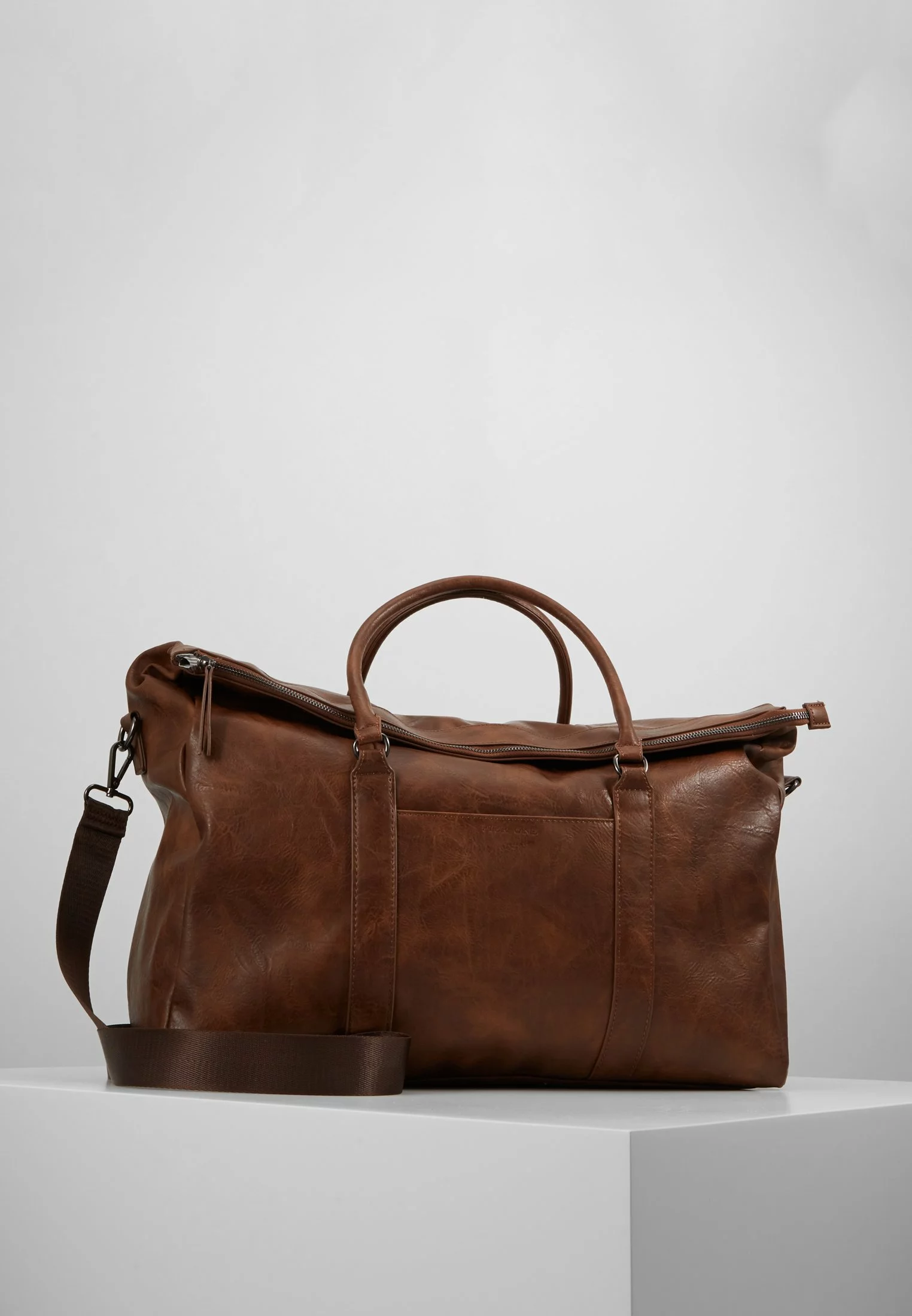 Pier One Unisex - Weekend Bag - Dark Brown 3 Pier One Unisex - Weekend Bag - Dark Brown - Image 3