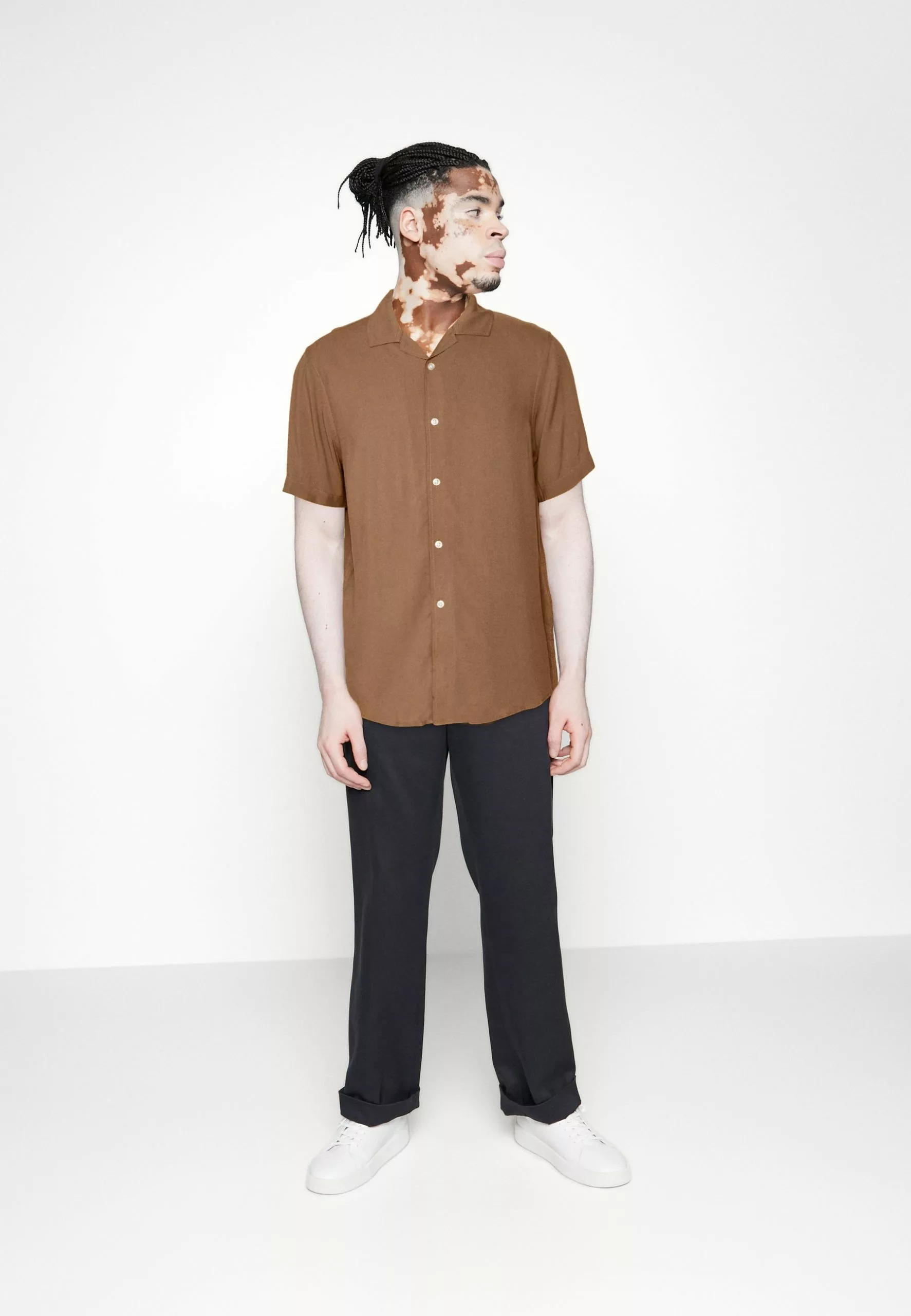 Pier One 3 Pack - Shirt - Beige/Black/White 1 Pier One 3 Pack - Shirt - Beige/Black/White