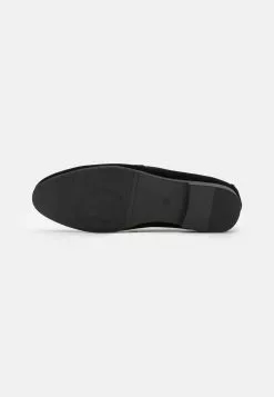 Pier One Slip-Ons - Black -Pier One Shop b9fb20a84d924f689820dff04895b6da