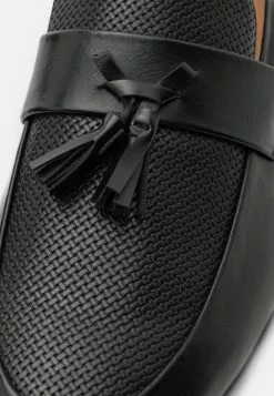 Pier One Slip-Ons - Black -Pier One Shop d74e9cea063f428b96c93c80a4a609b4