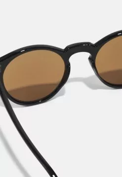 Pier One Unisex - Sunglasses - Black/Blue -Pier One Shop da9c902c3c0f42ed9cb742aef3377db0