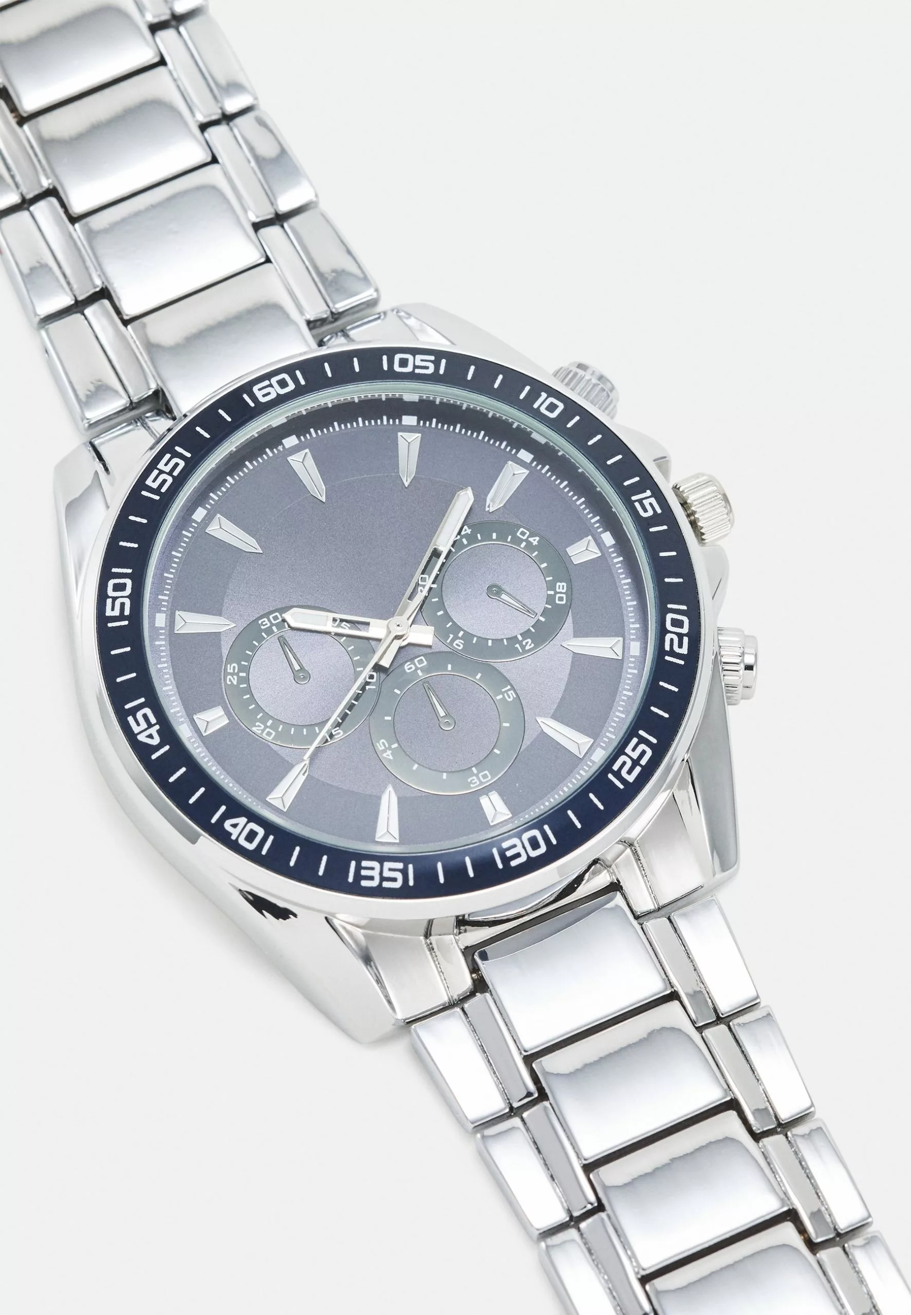 Pier One Watch - Silver 4 Pier One Watch - Silver - Image 4