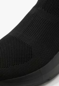 Pier One High-Top Trainers - Black -Pier One Shop e1bf456dd30b4152a191a095dc802b4e