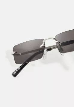 Pier One Unisex - Sunglasses - Black -Pier One Shop e4b924402d194b83882d18a8e7fb02b3