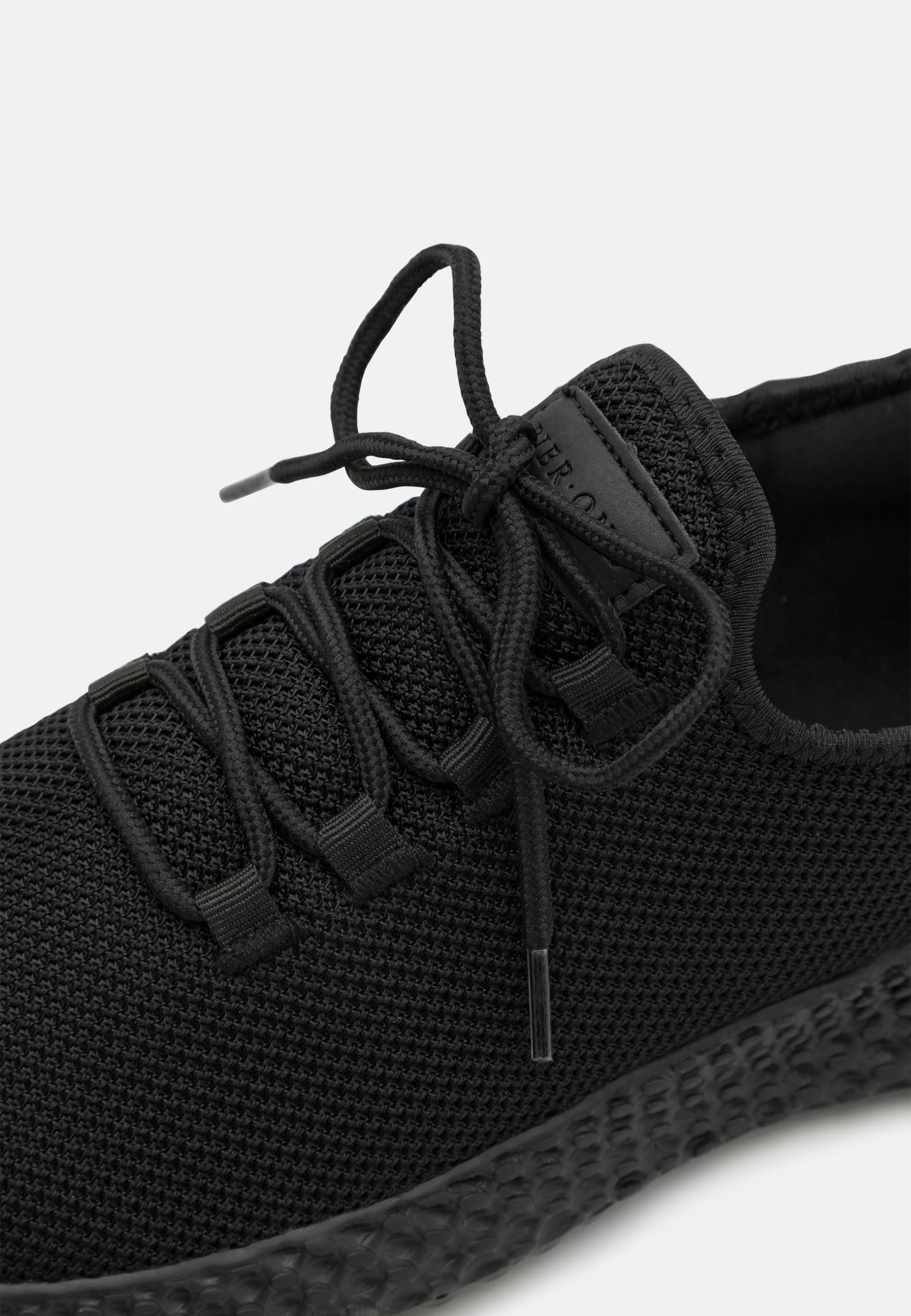 Pier One Trainers - Black 6 Pier One Trainers - Black - Image 6