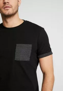 Pier One Print T-Shirt - Black -Pier One Shop ec95e7de8cb04a7f8aacee2862961d41