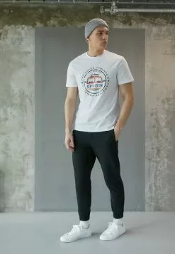 Pier One Unisex - Trainers - White -Pier One Shop f3d9f233adc04e029acab68cd548119c