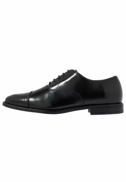 Pier One Smart Lace-Ups - Black